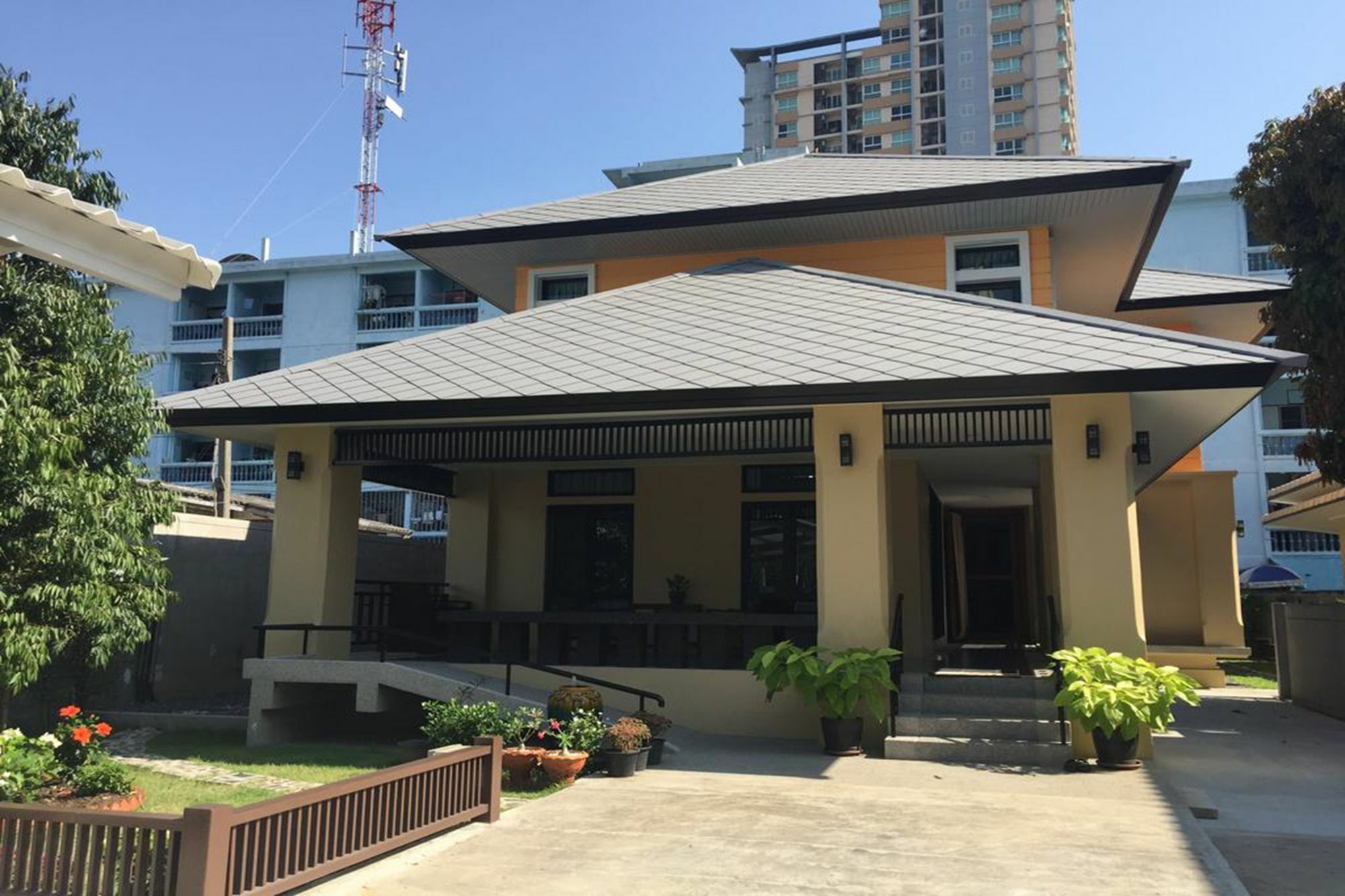 Sukhumvit 50 Garden Home Ban Khlong Nang Li Exterior foto